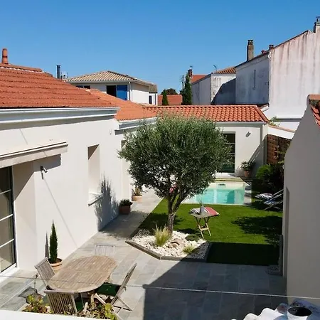 Charmante Maison De Avec Piscine Plein Sud * La Rochelle (Charente-Maritime)